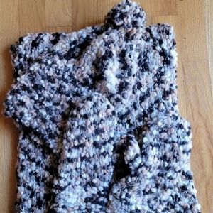 Anthropologie textured scarf, hat & mitten set